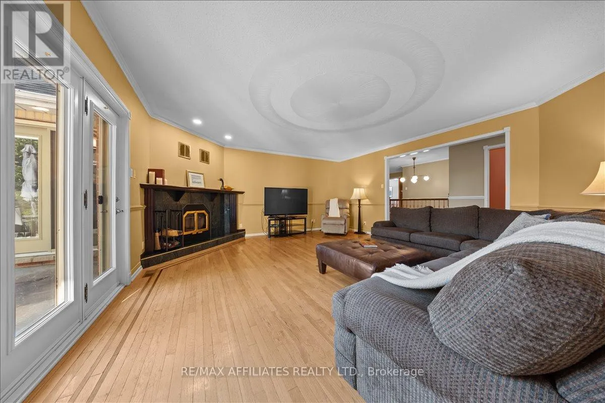 1266 BARNWELL CRESCENT