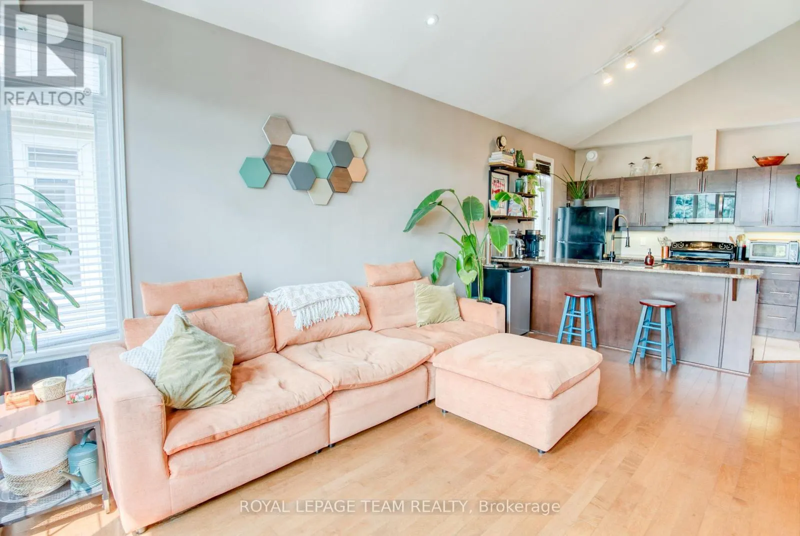 159 EYE BRIGHT CRESCENT