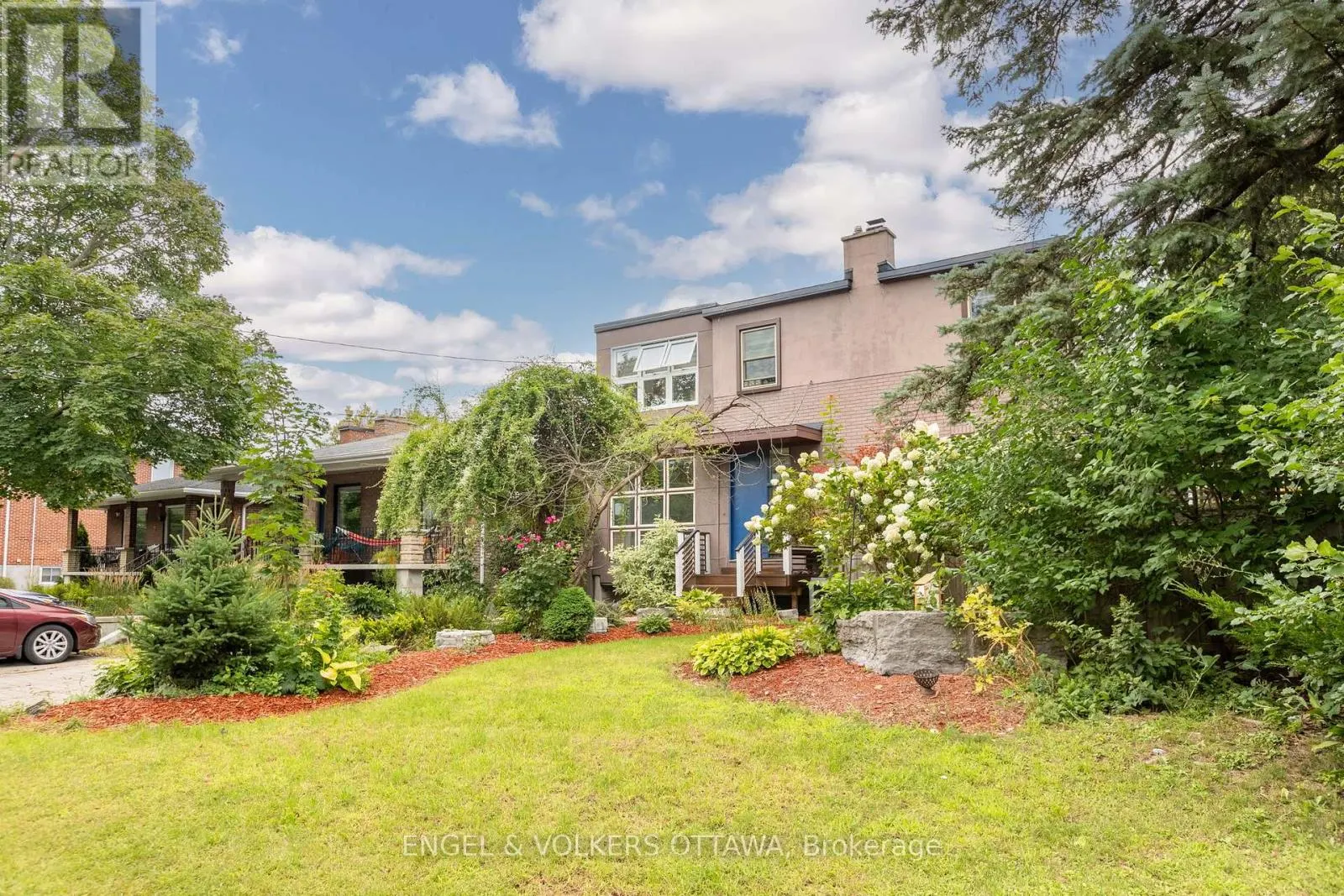 410 GREENWOOD AVENUE