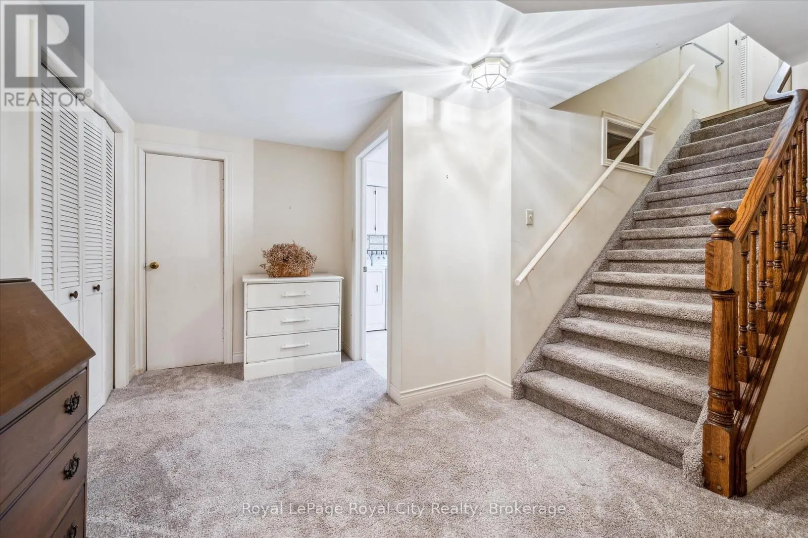 29 LYNWOOD PLACE