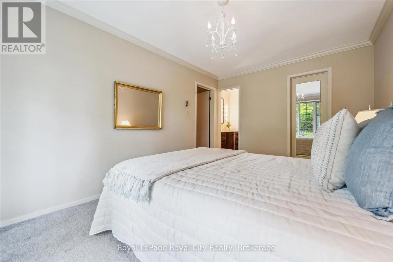 29 LYNWOOD PLACE