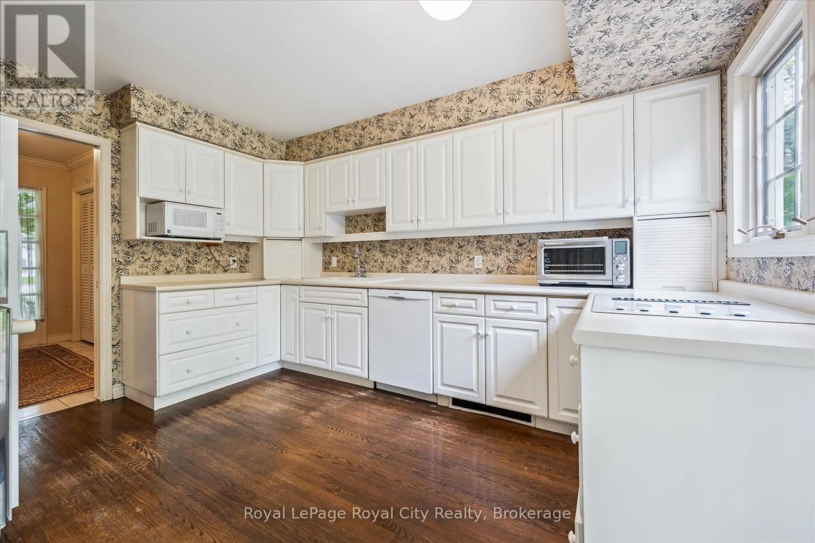 29 LYNWOOD PLACE