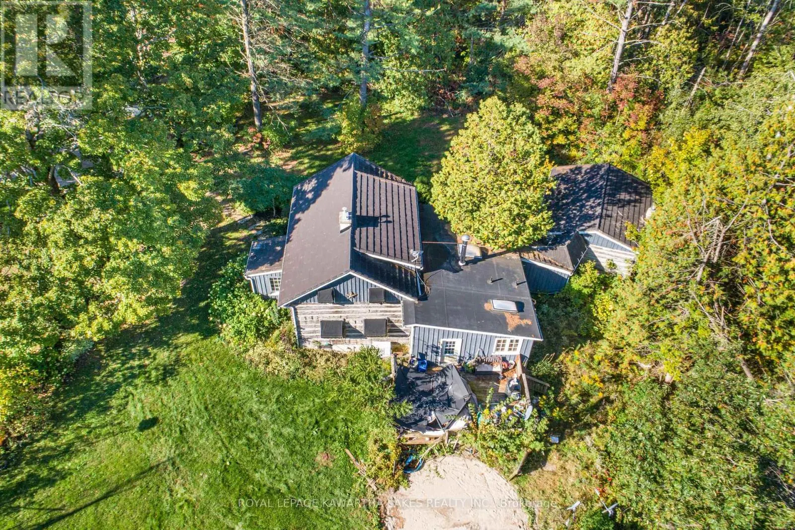 979 LINDEN VALLEY ROAD