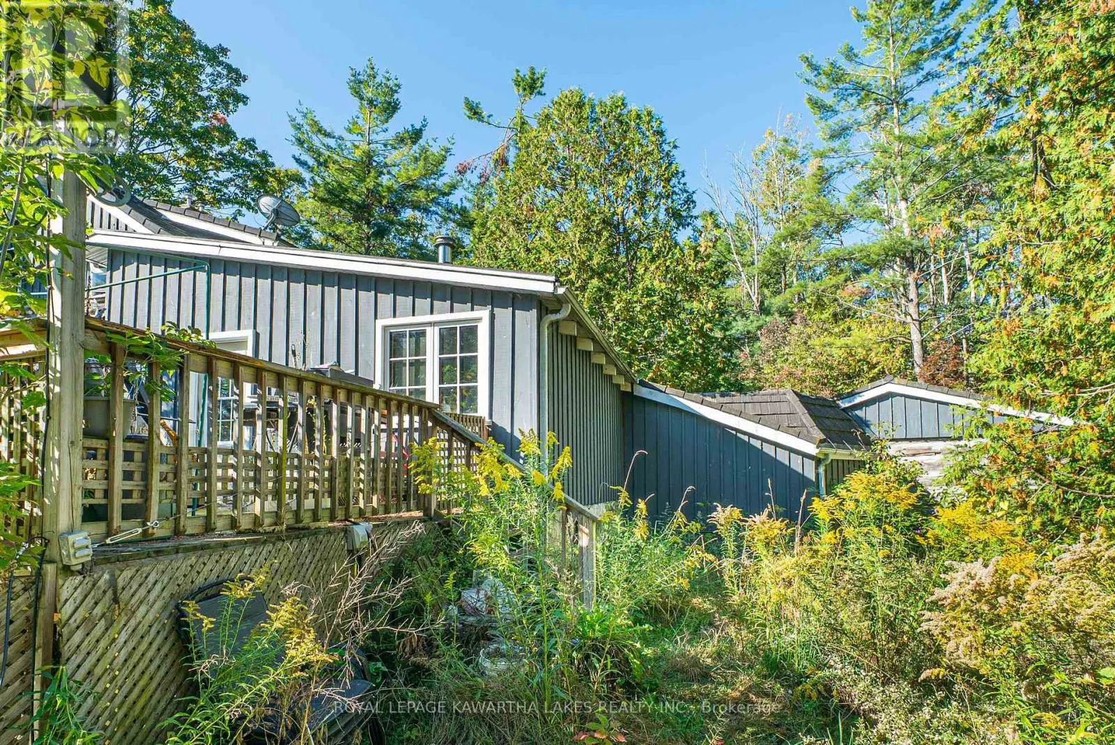 979 LINDEN VALLEY ROAD