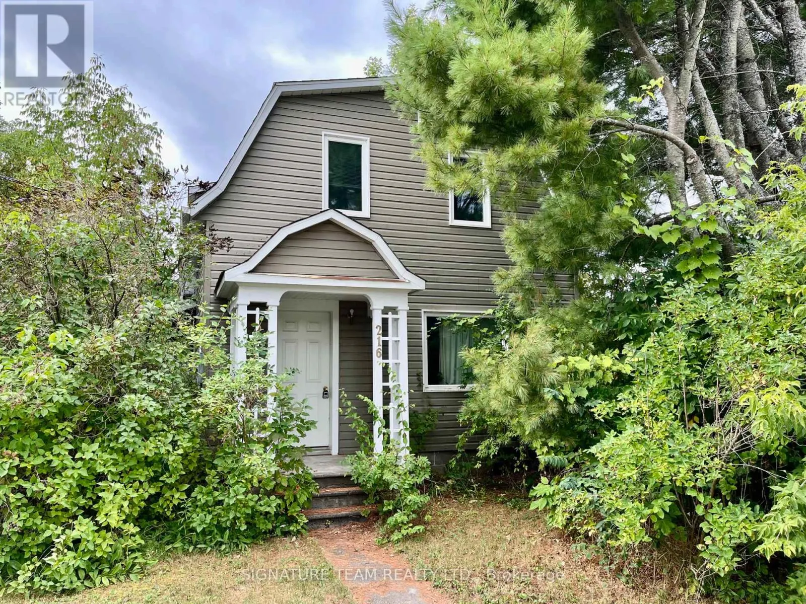216 JANE STREET