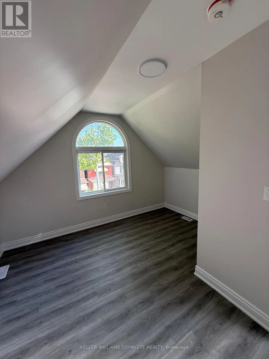UPPER & ATTIC - 187 STIRTON STREET