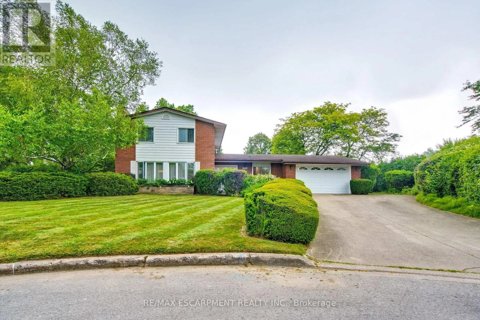 3546 ETON CRESCENT