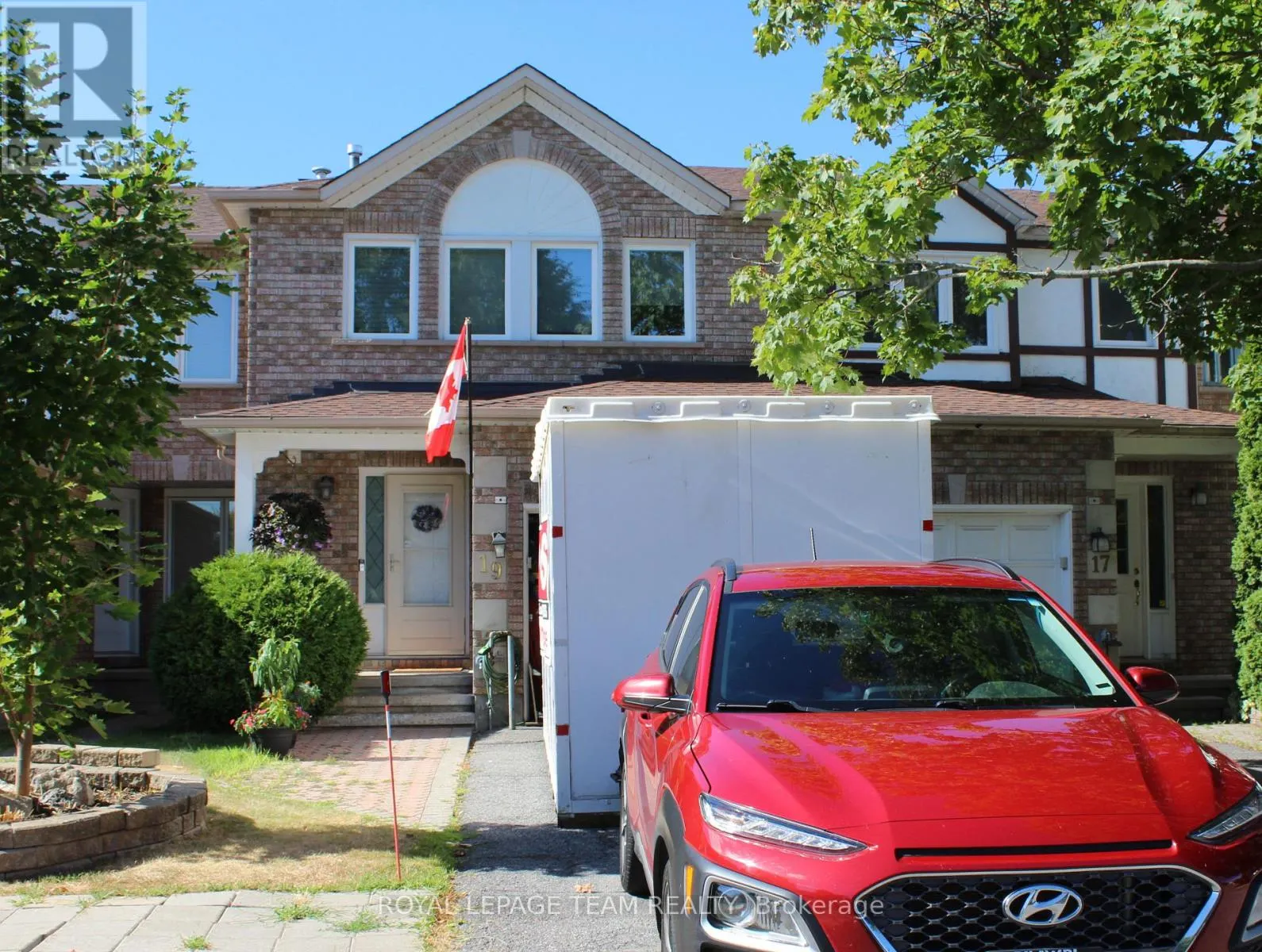 19 LOCHELAND CRESCENT