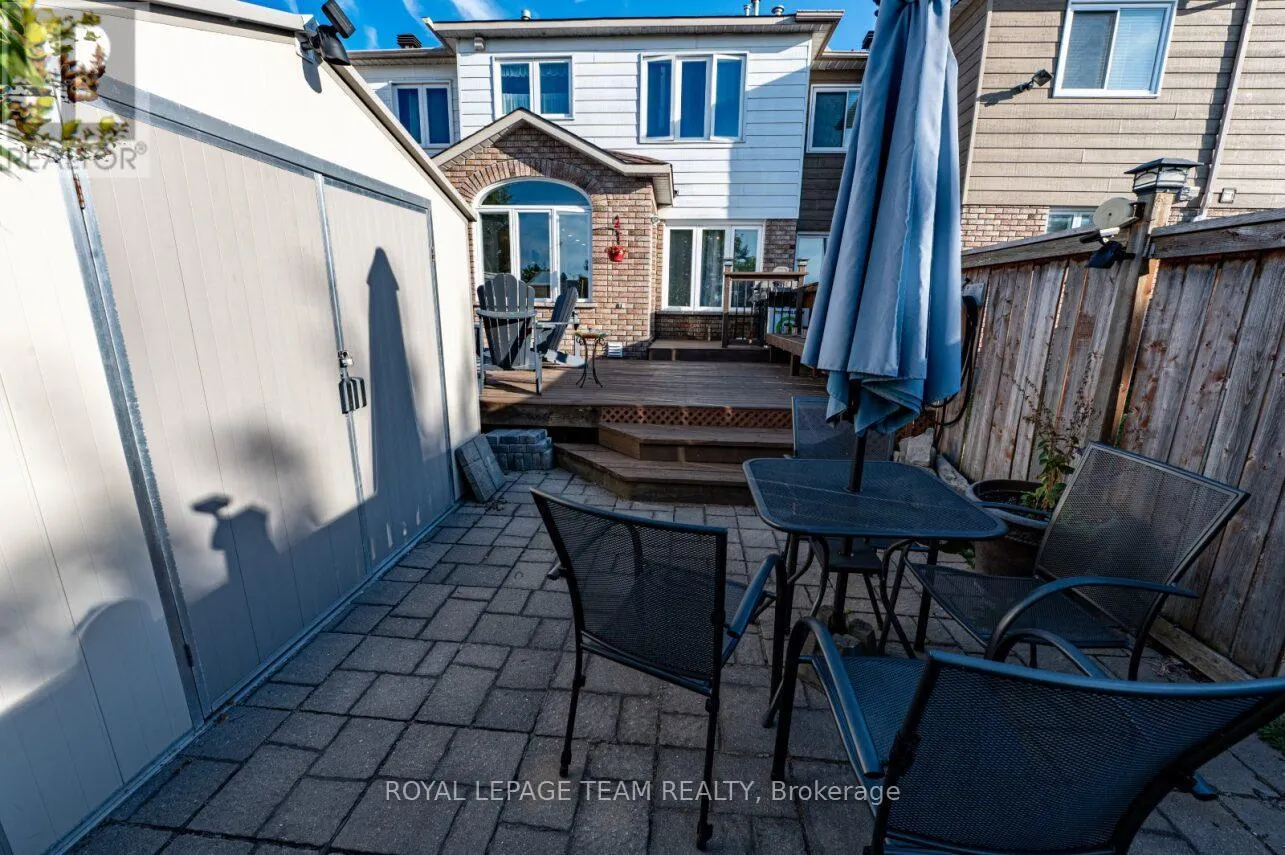 19 LOCHELAND CRESCENT