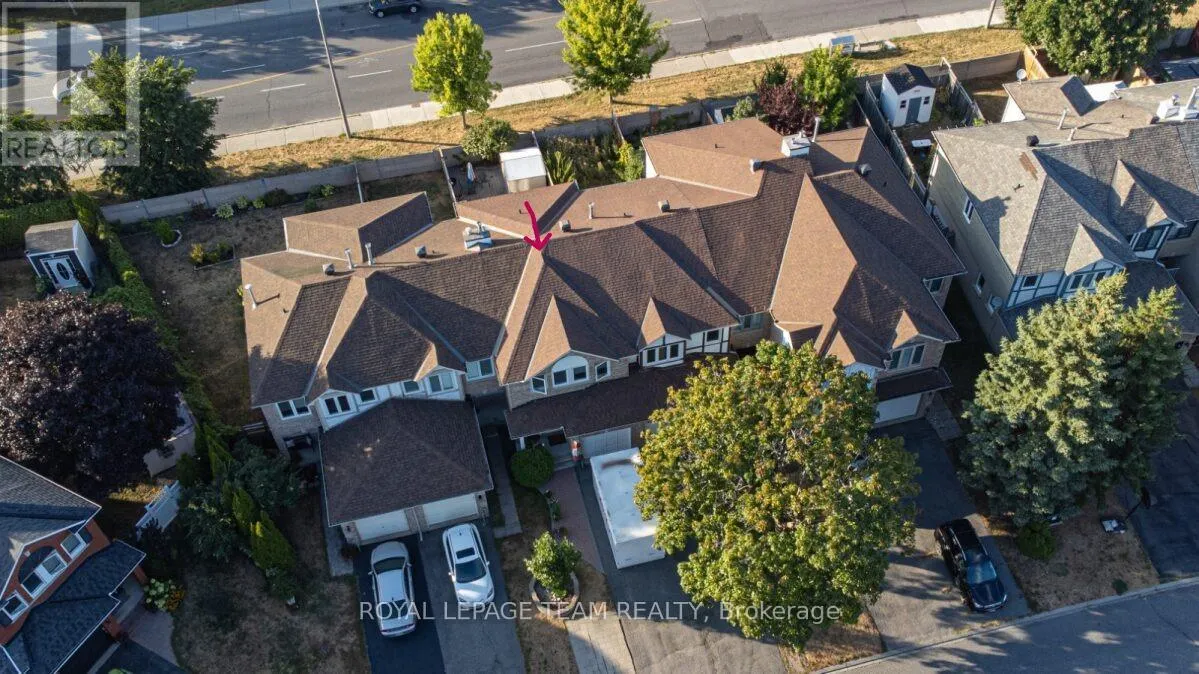 19 LOCHELAND CRESCENT