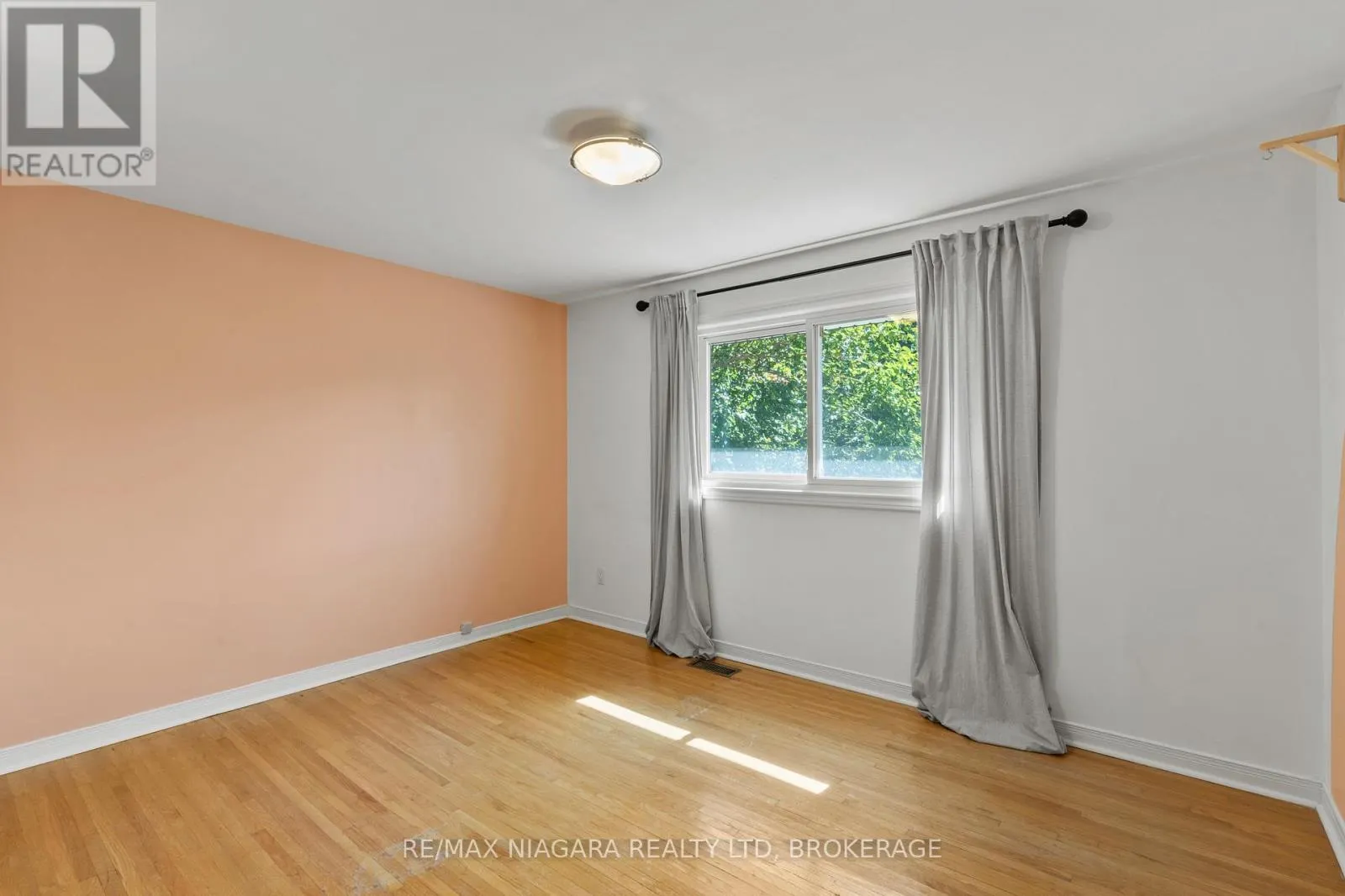 294 LAKESHORE ROAD