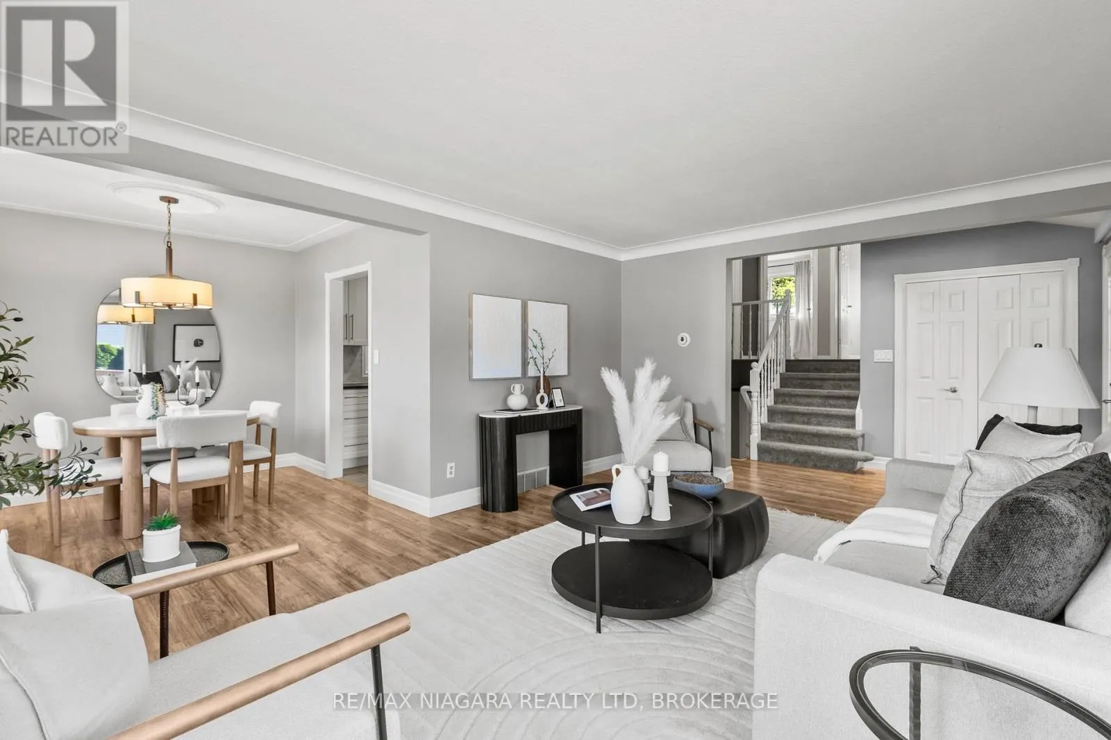 294 LAKESHORE ROAD