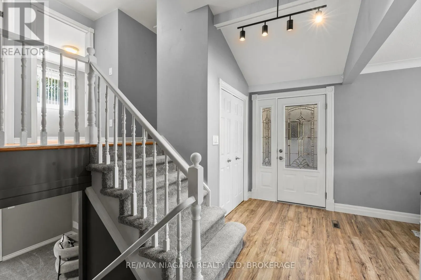 294 LAKESHORE ROAD