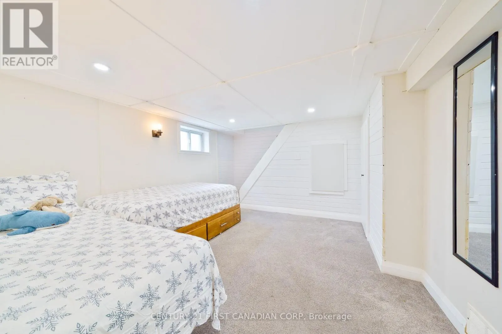 79 HUME STREET
