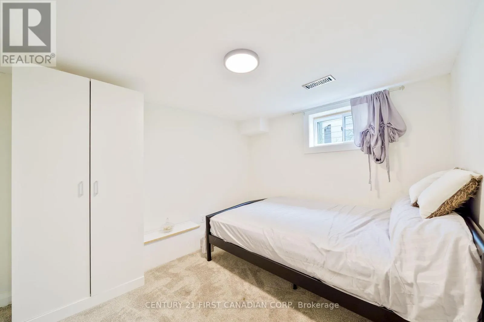 79 HUME STREET
