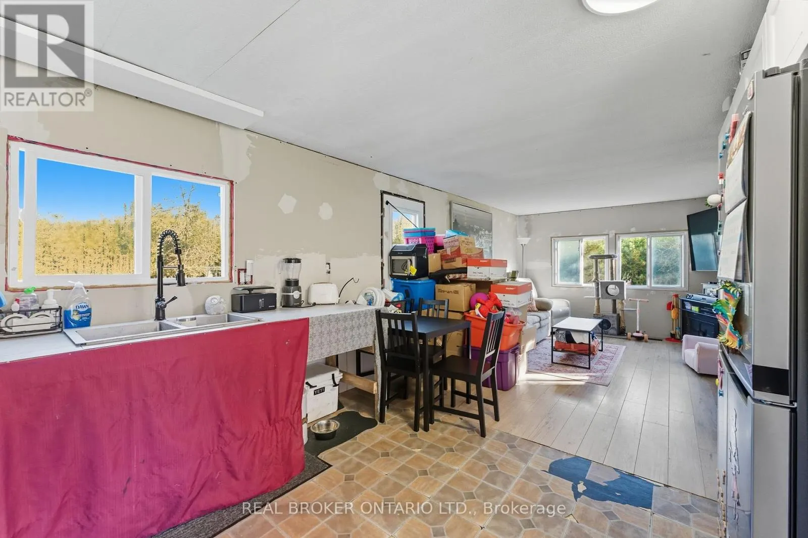 1011 WHITNEY ROAD
