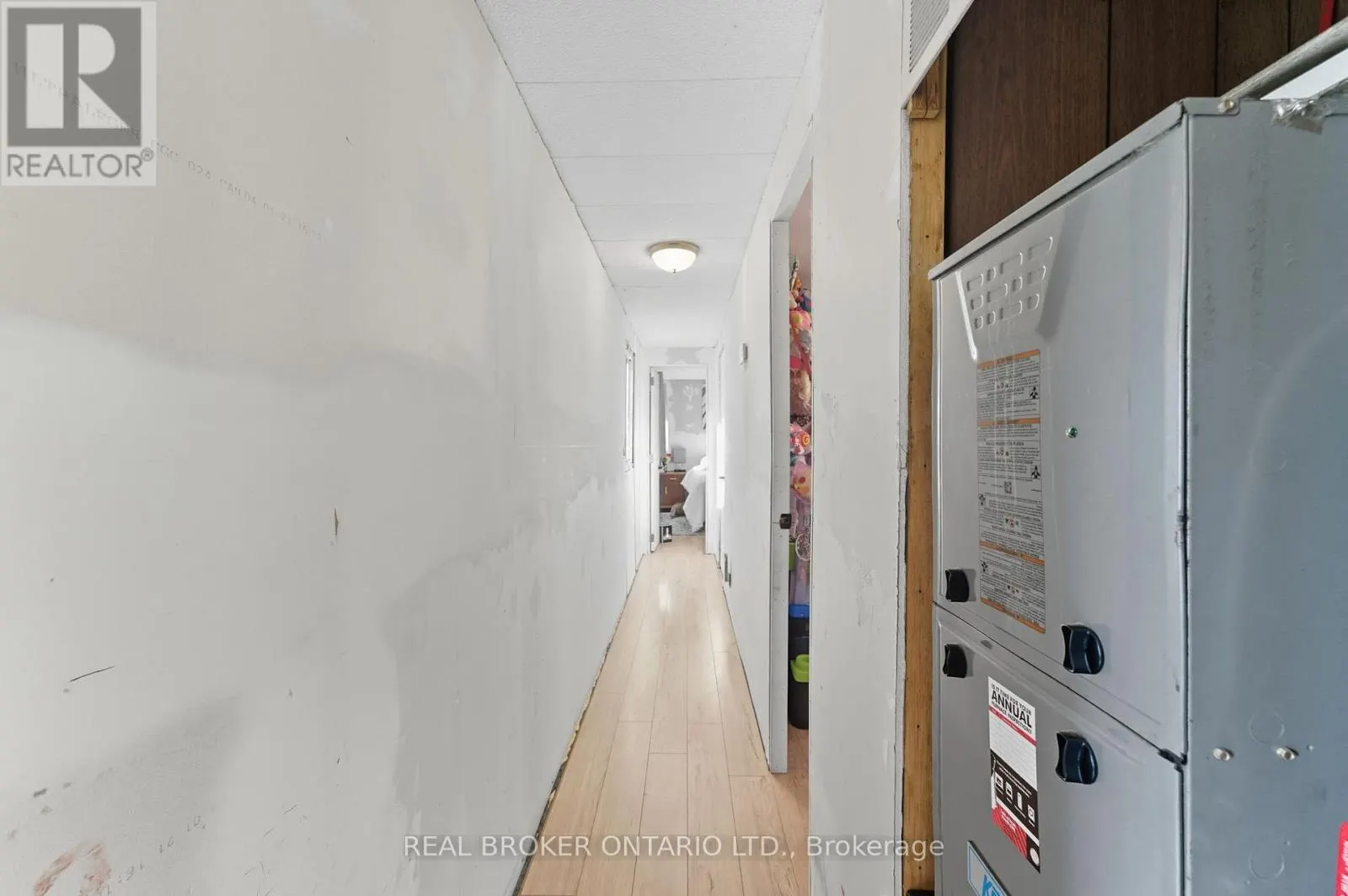 1011 WHITNEY ROAD
