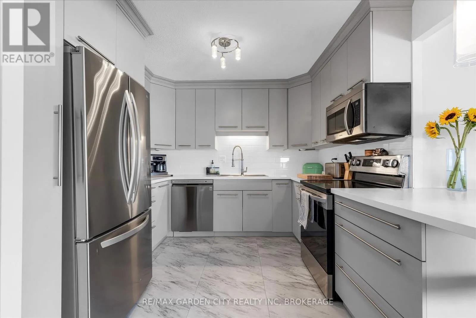 1111 - 7 GALE CRESCENT, #1111