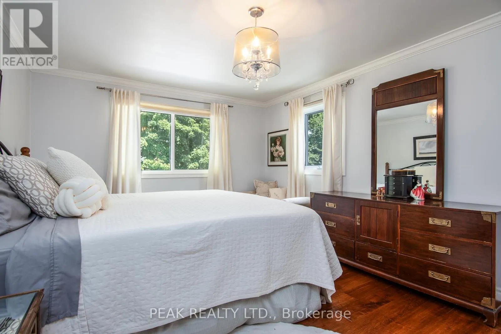 500 FOXHILL PLACE