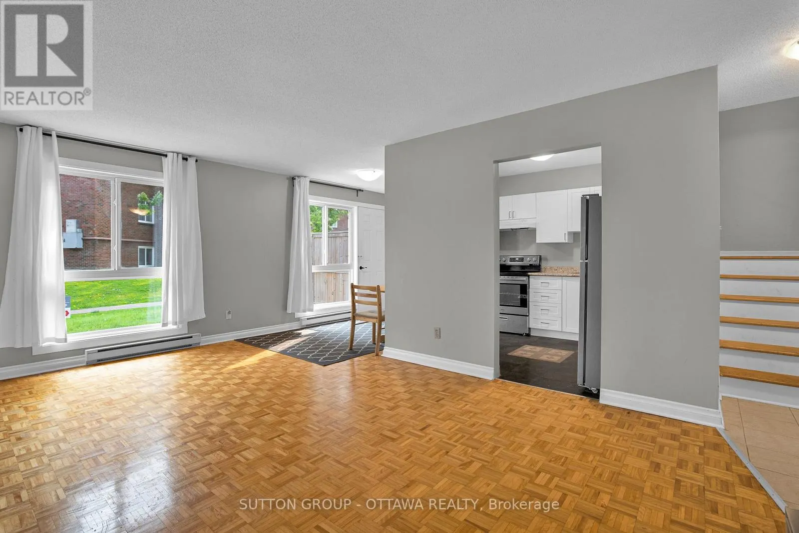 39J - 1958 JASMINE CRESCENT