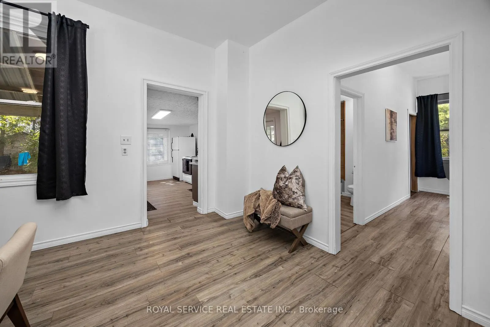 73 KING STREET W