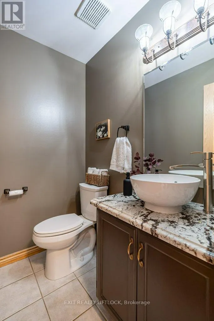 38 CLEARVIEW COURT