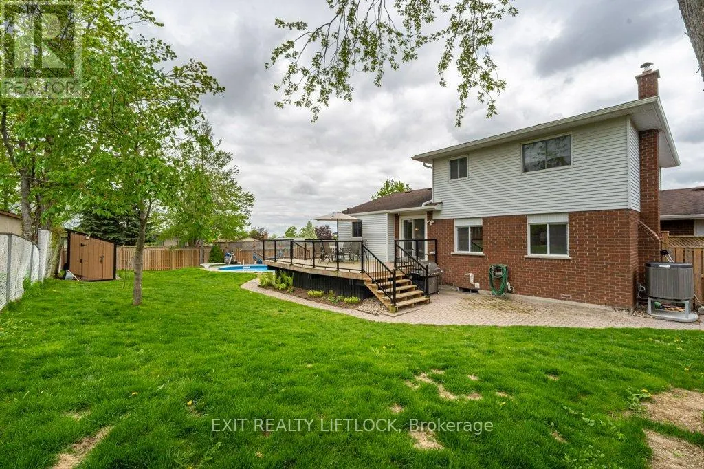 38 CLEARVIEW COURT