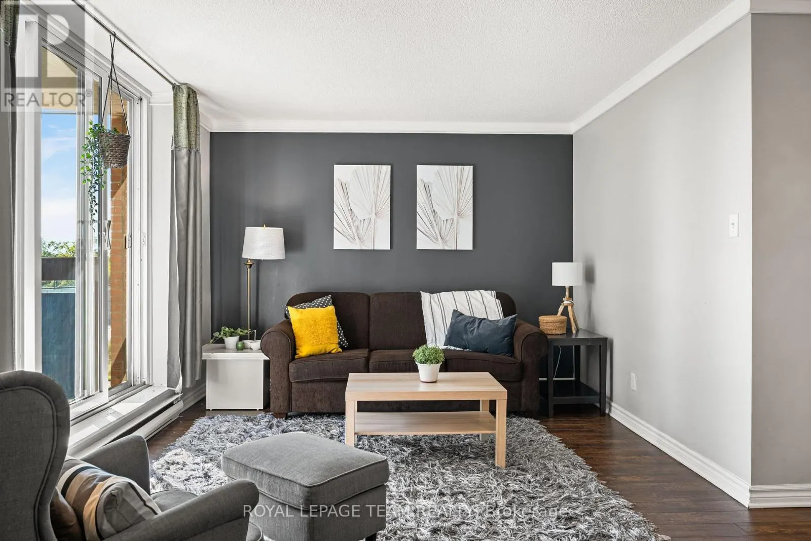 316 - 2000 JASMINE CRESCENT