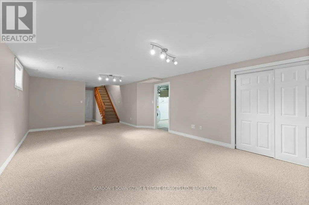 687 ARBOUR CRESCENT