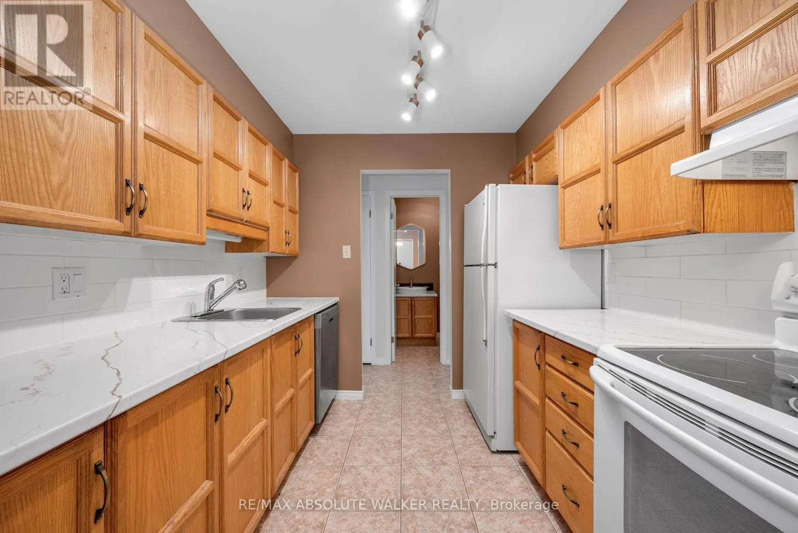 108 - 500 CANTEVAL TERRACE