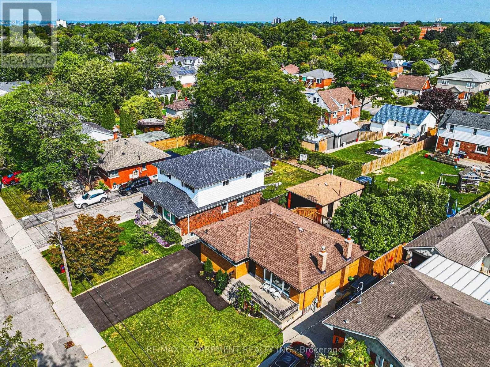 131 WELBOURN DRIVE