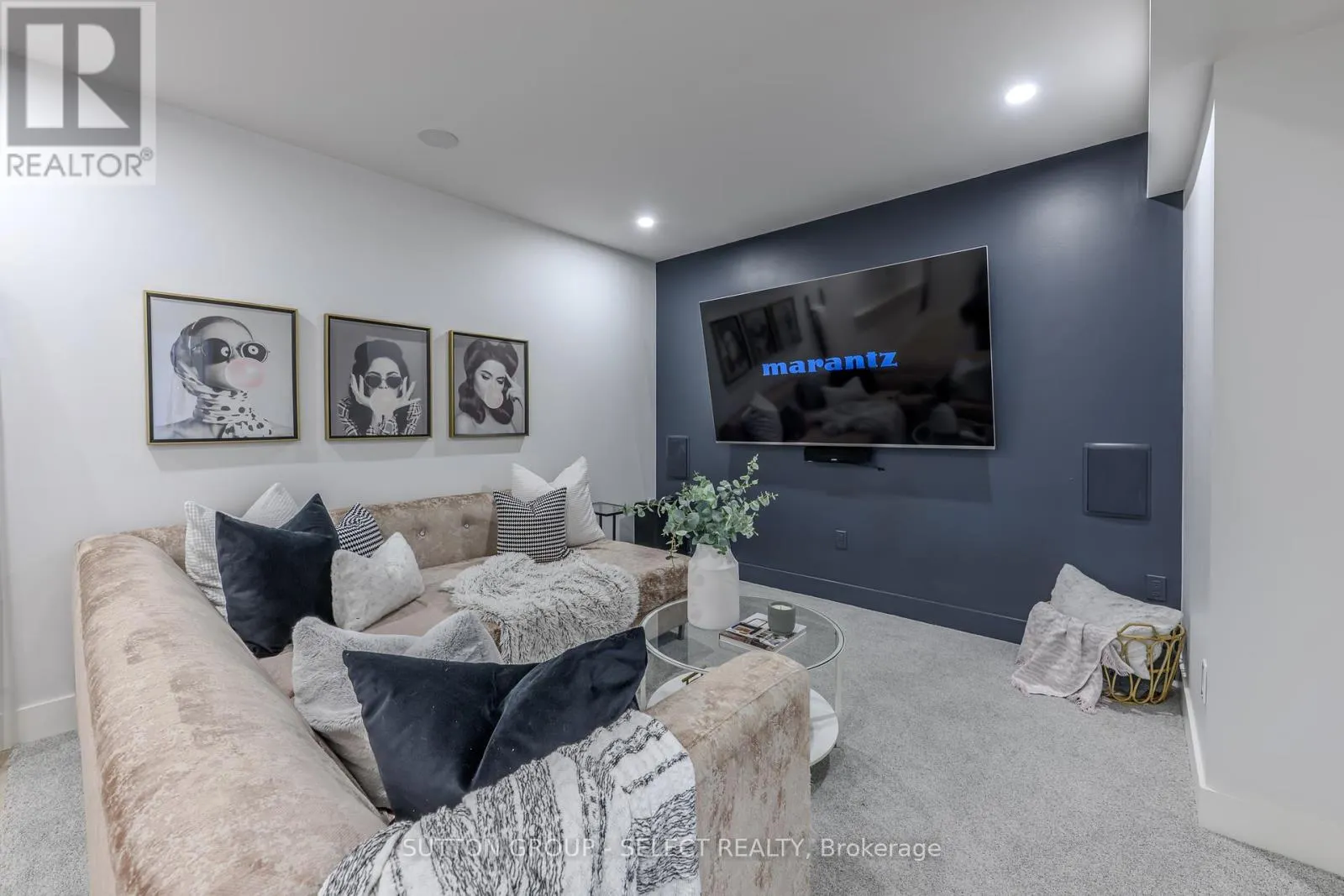7 VALLEYVIEW CRESCENT