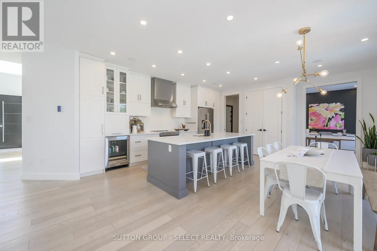 7 VALLEYVIEW CRESCENT