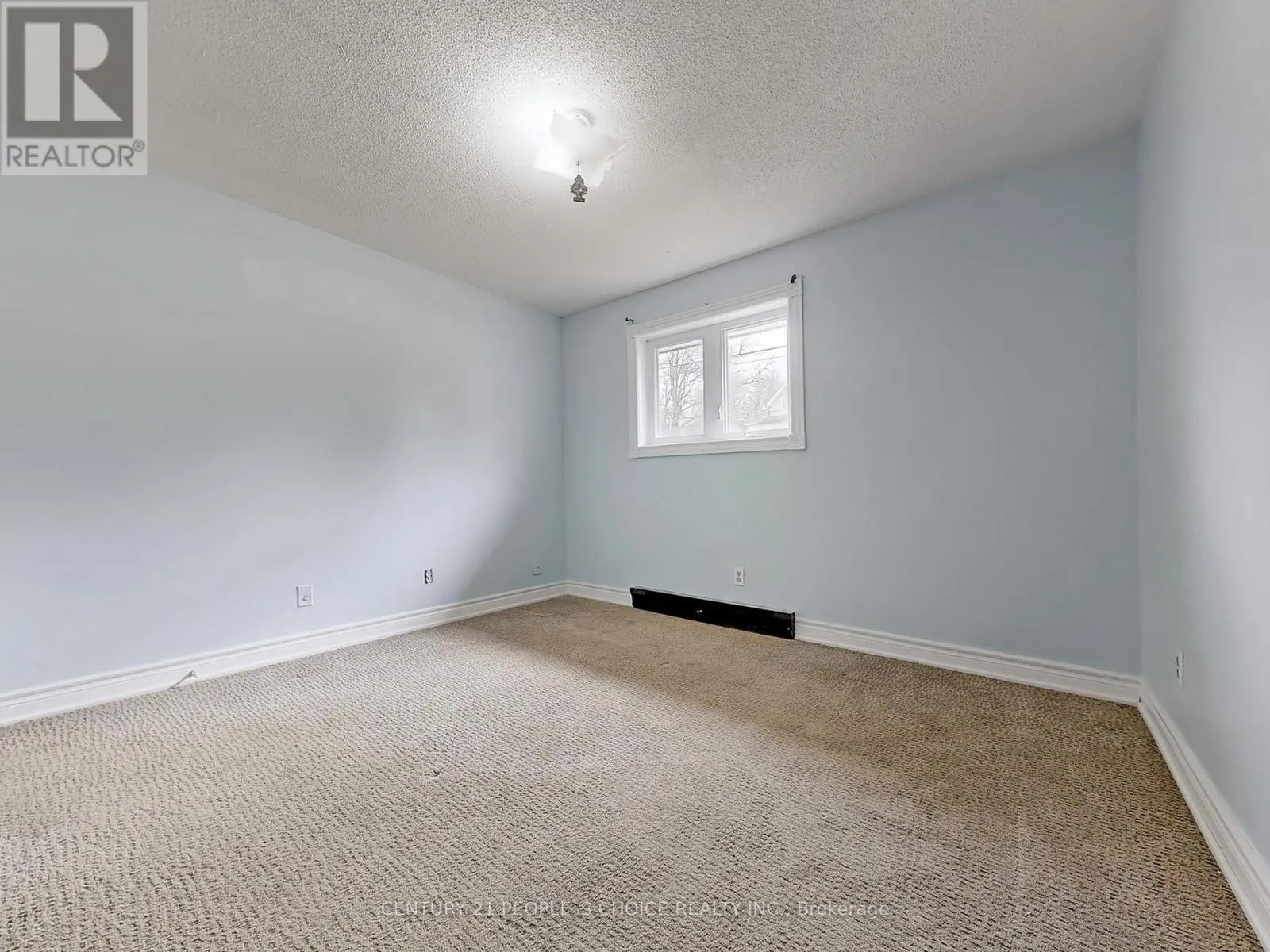 156 MAIN STREET W