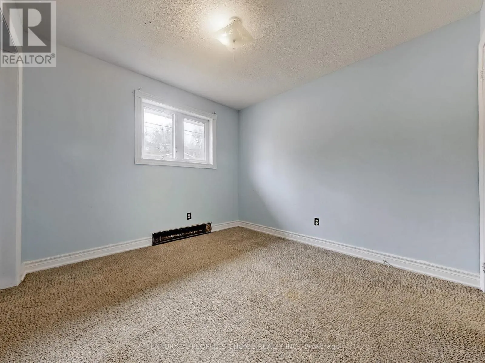 156 MAIN STREET W
