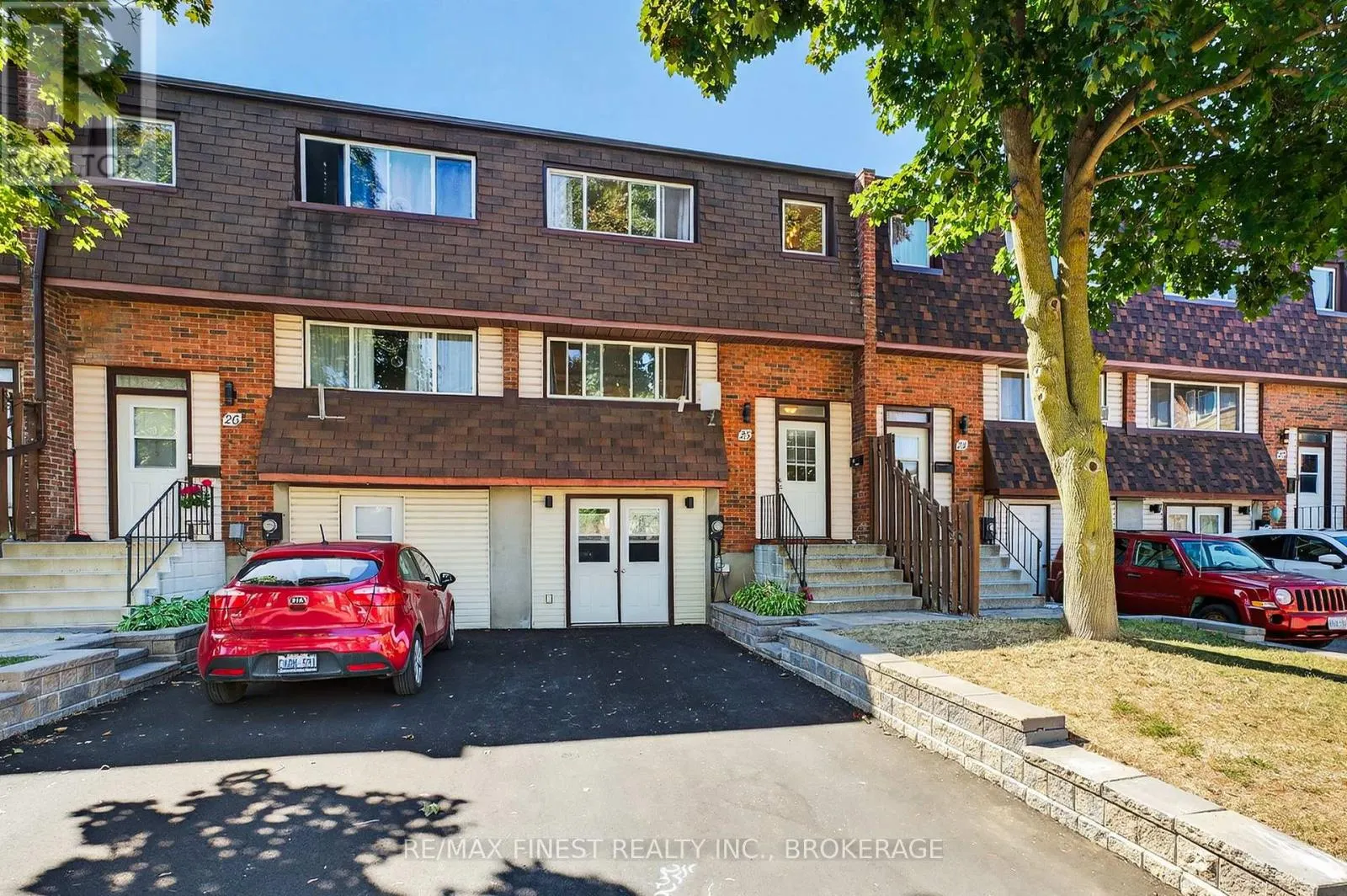 25 MEADOW LANE