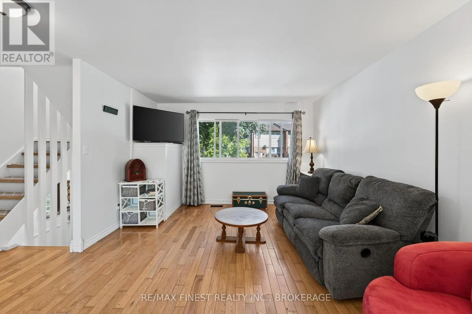 25 MEADOW LANE