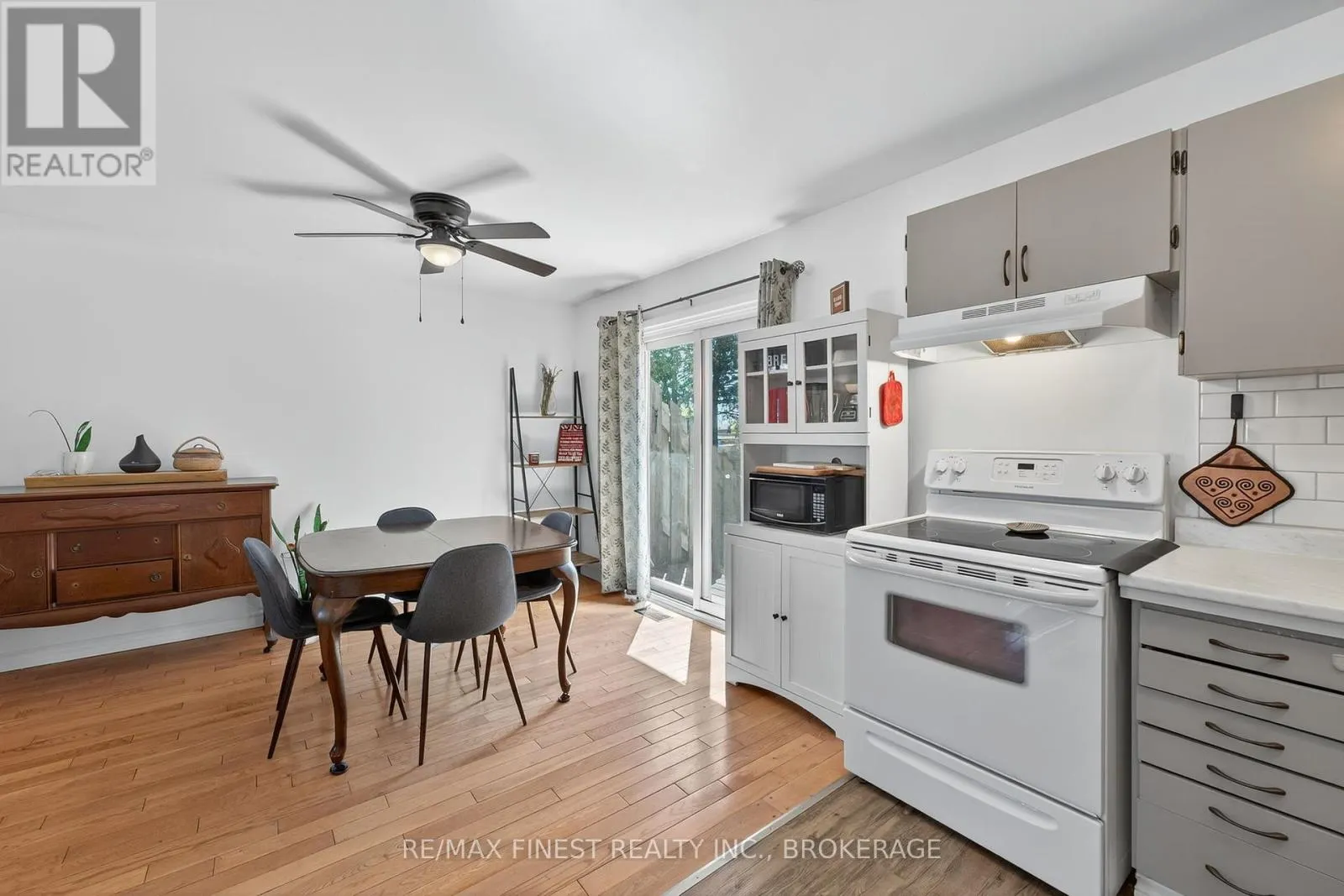 25 MEADOW LANE