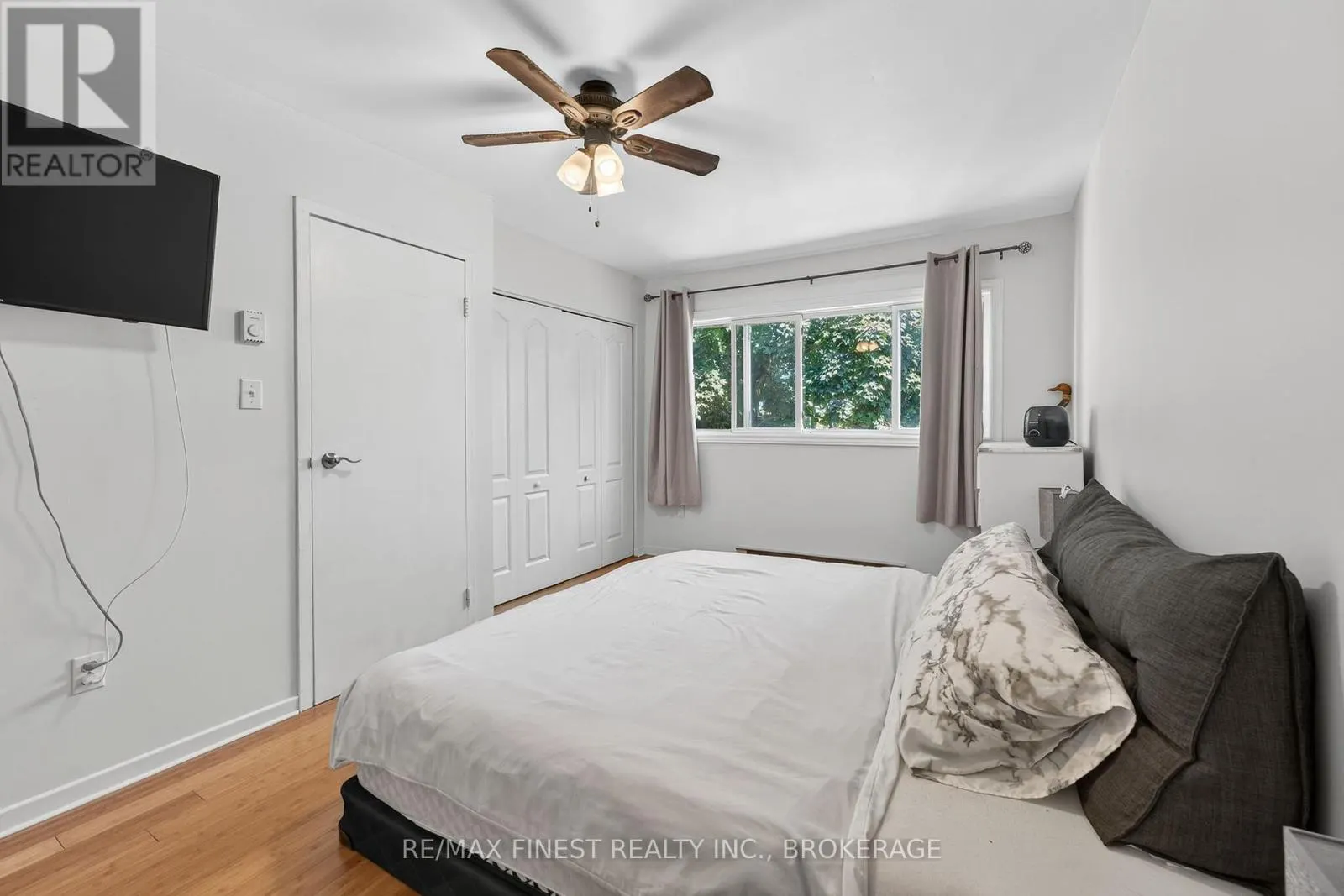 25 MEADOW LANE