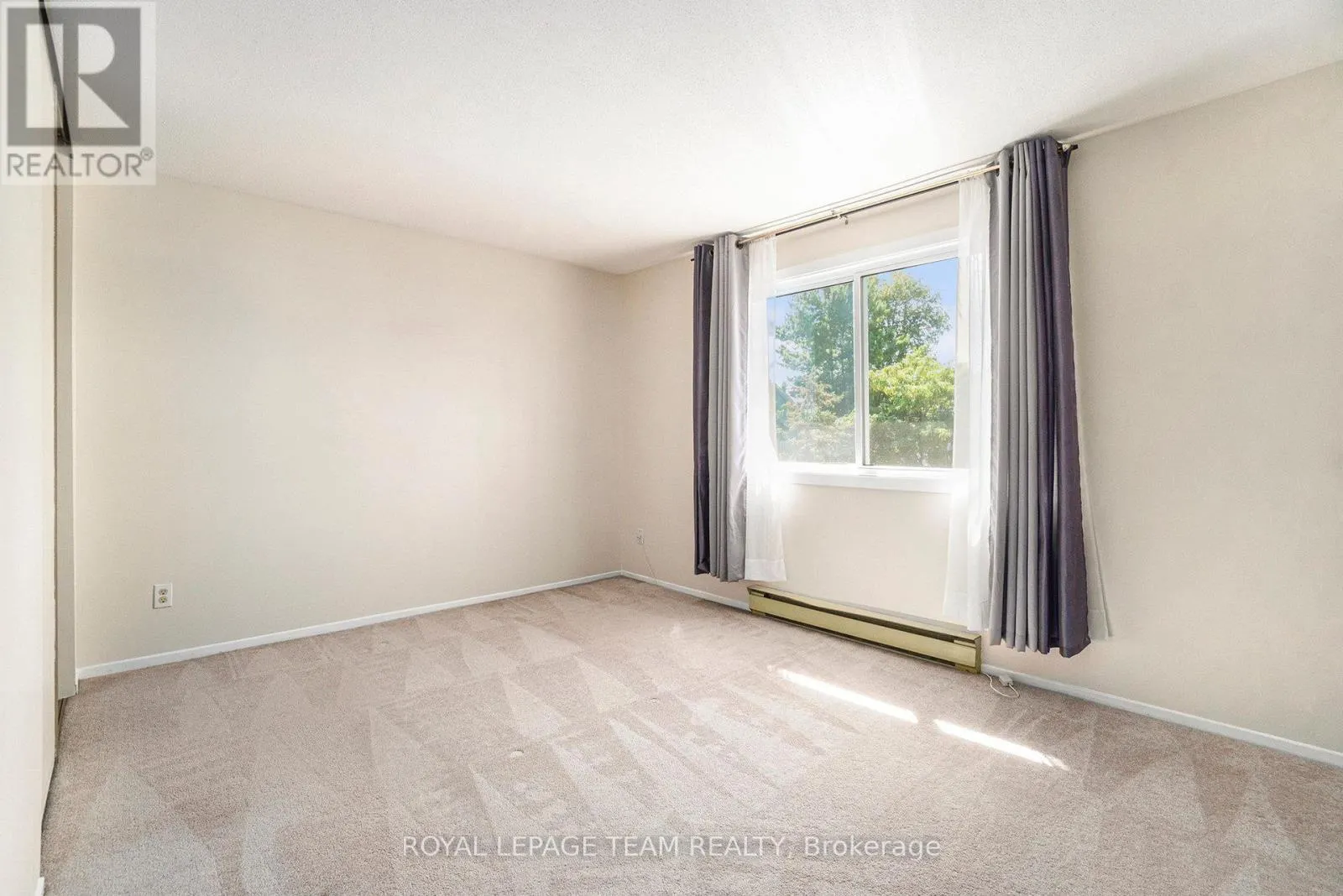 415 - 218 VIEWMOUNT DRIVE