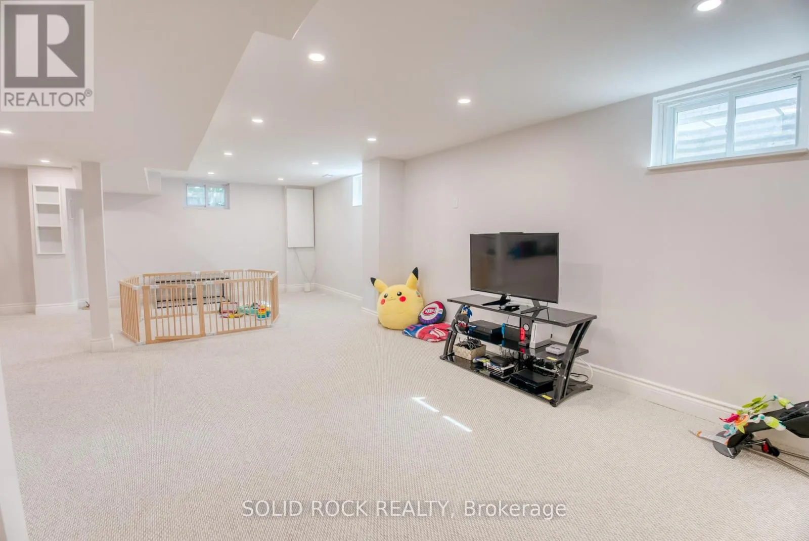 13 WEATHERWOOD CRESCENT