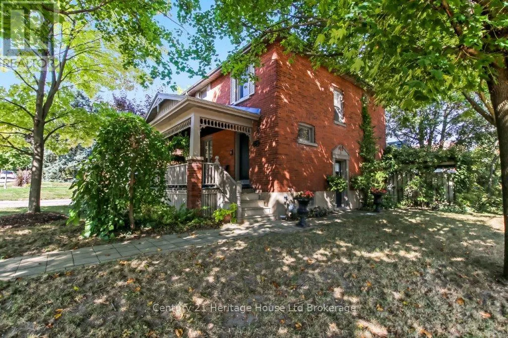 230 GRAHAM STREET