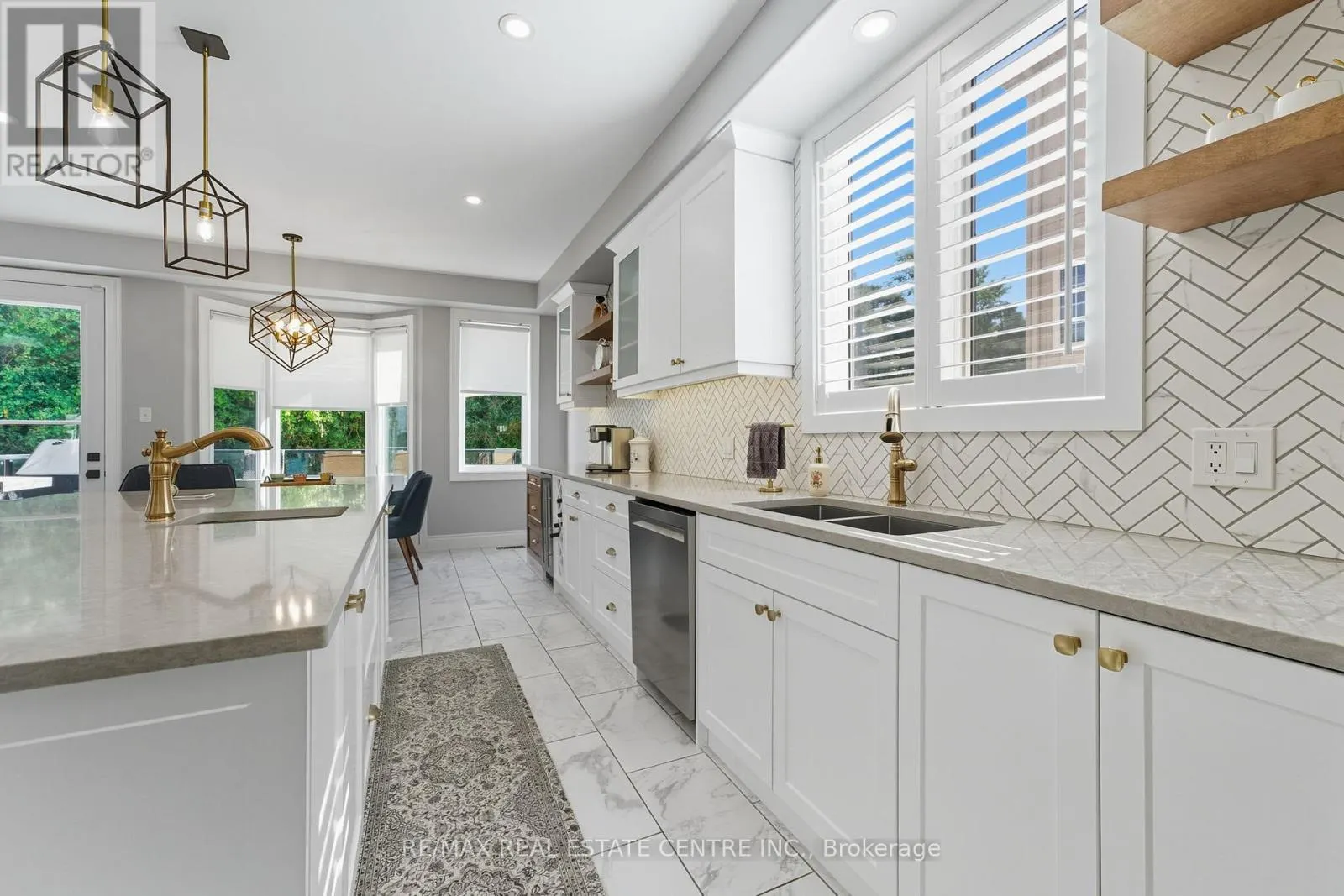 58 WINDING WOOD CRESCENT