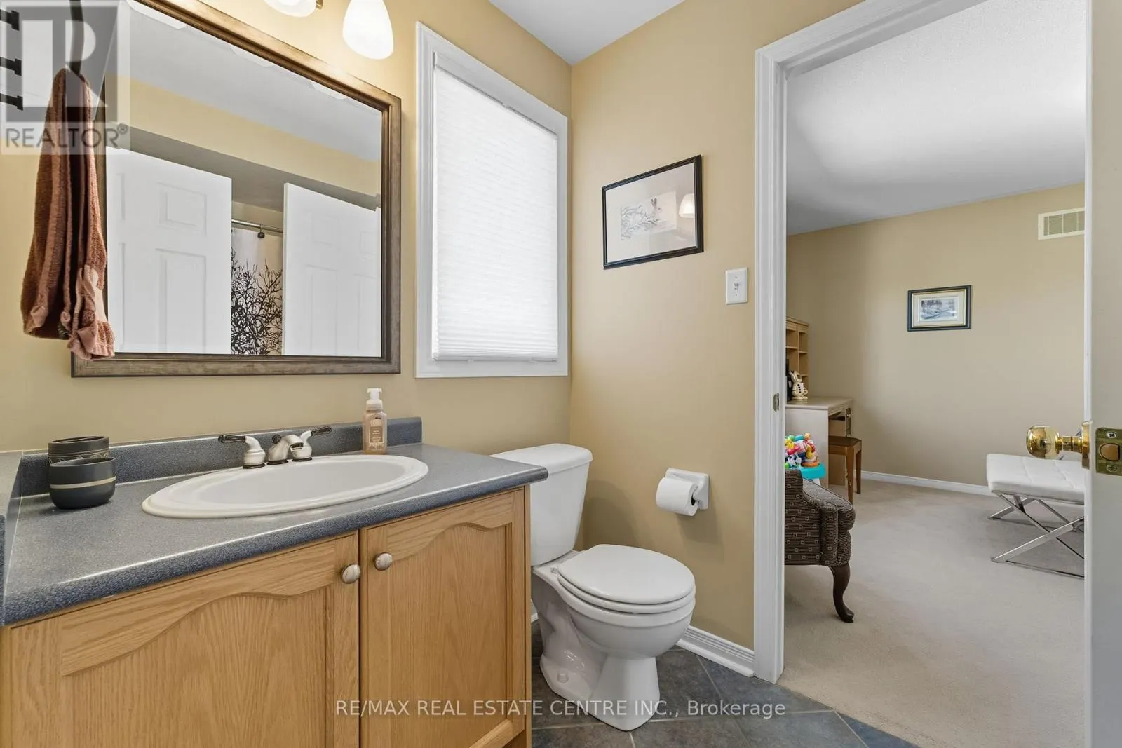 58 WINDING WOOD CRESCENT