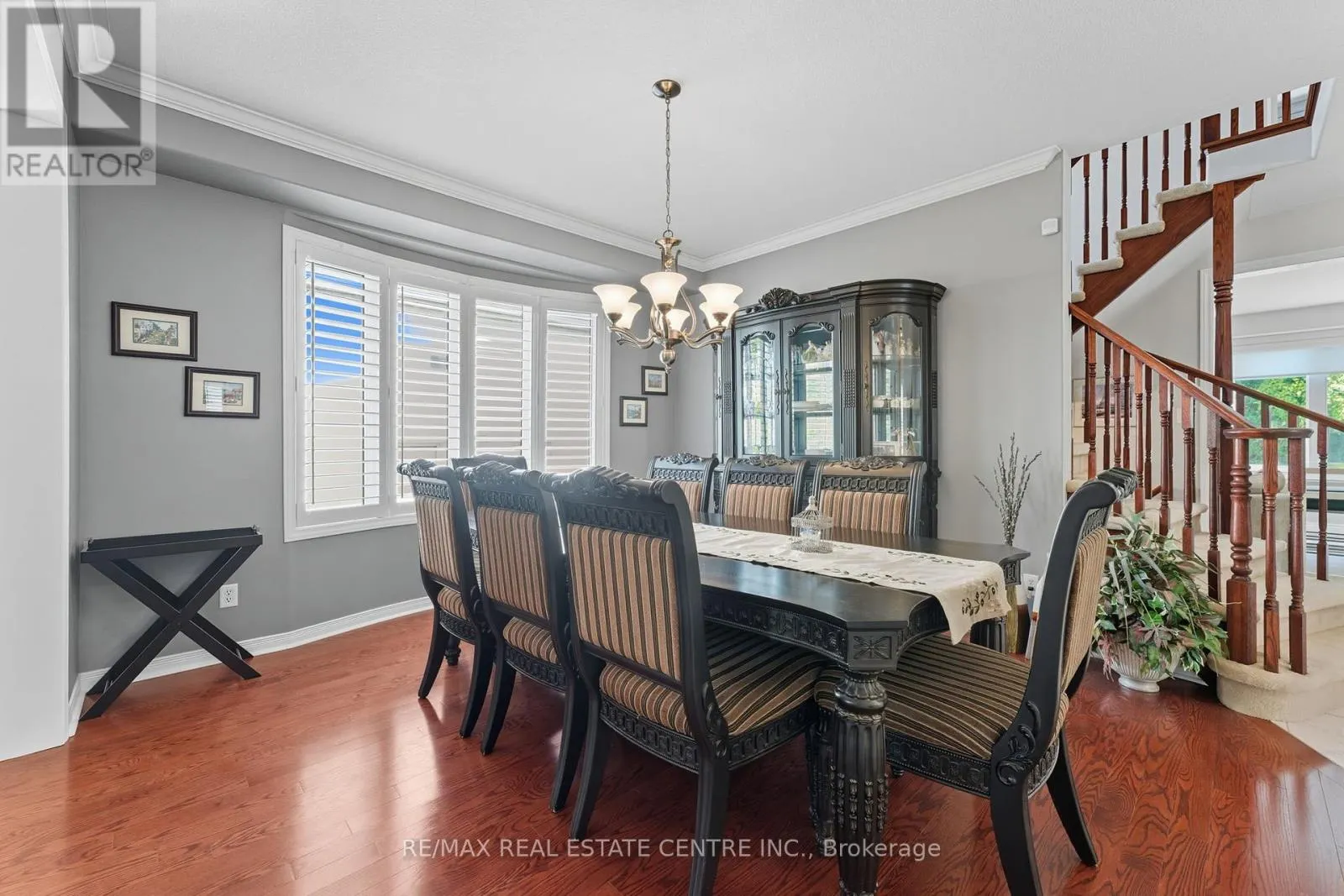 58 WINDING WOOD CRESCENT