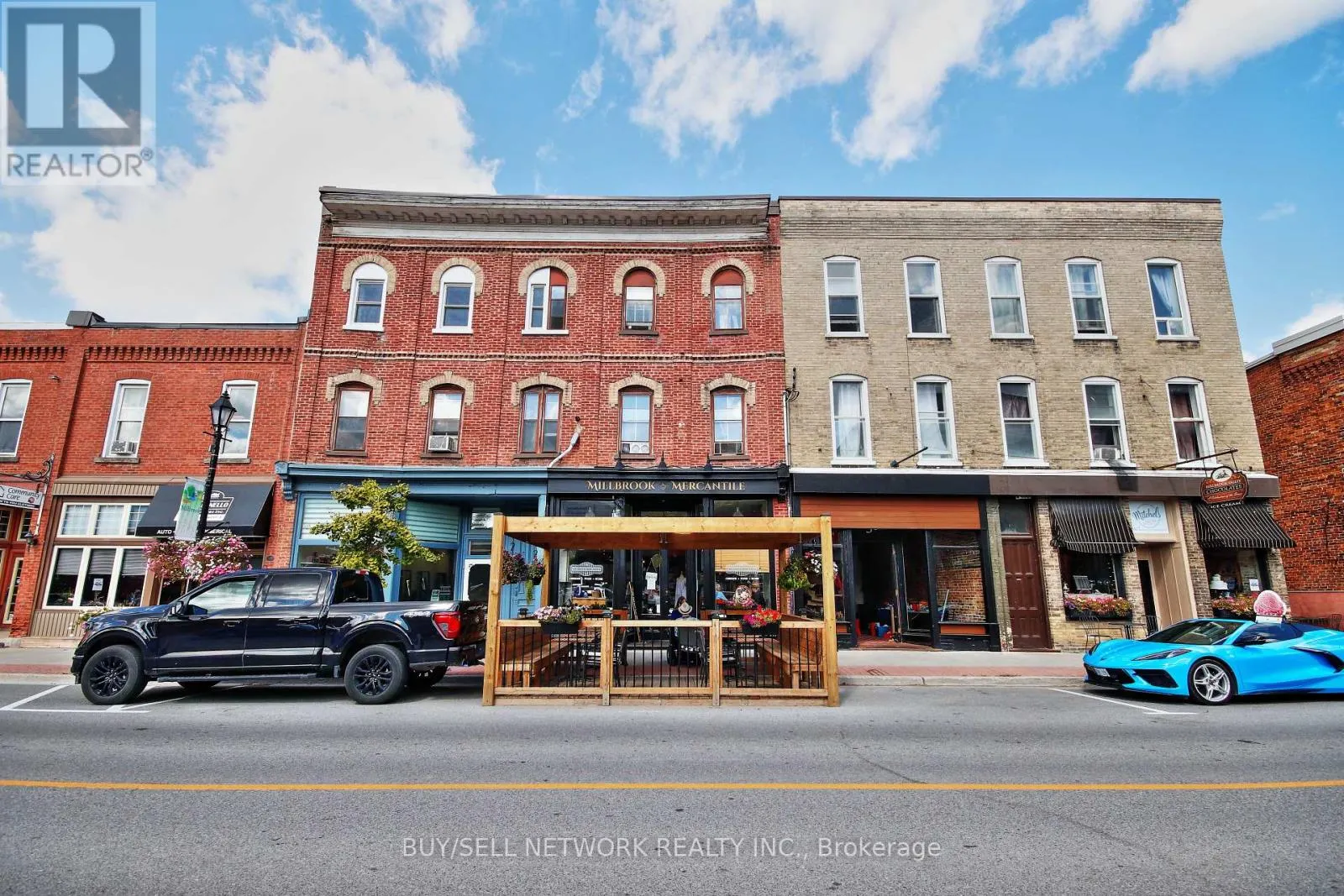28 KING STREET E
