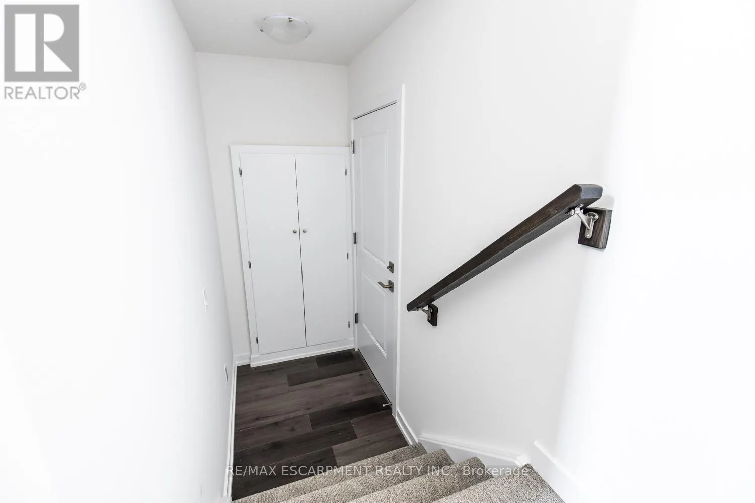19 - 70 KENESKY DRIVE