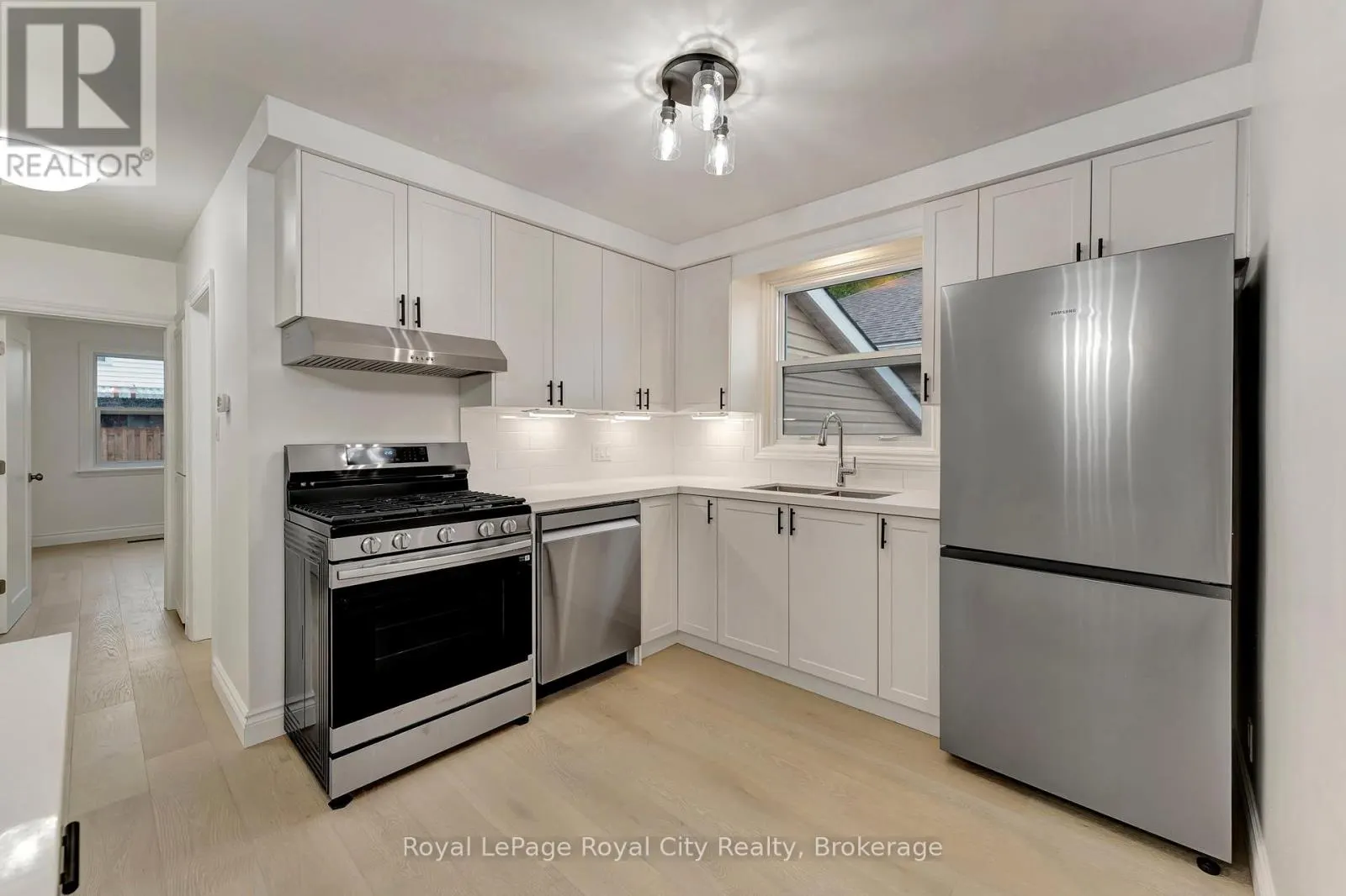 379 EAST 27TH STREET