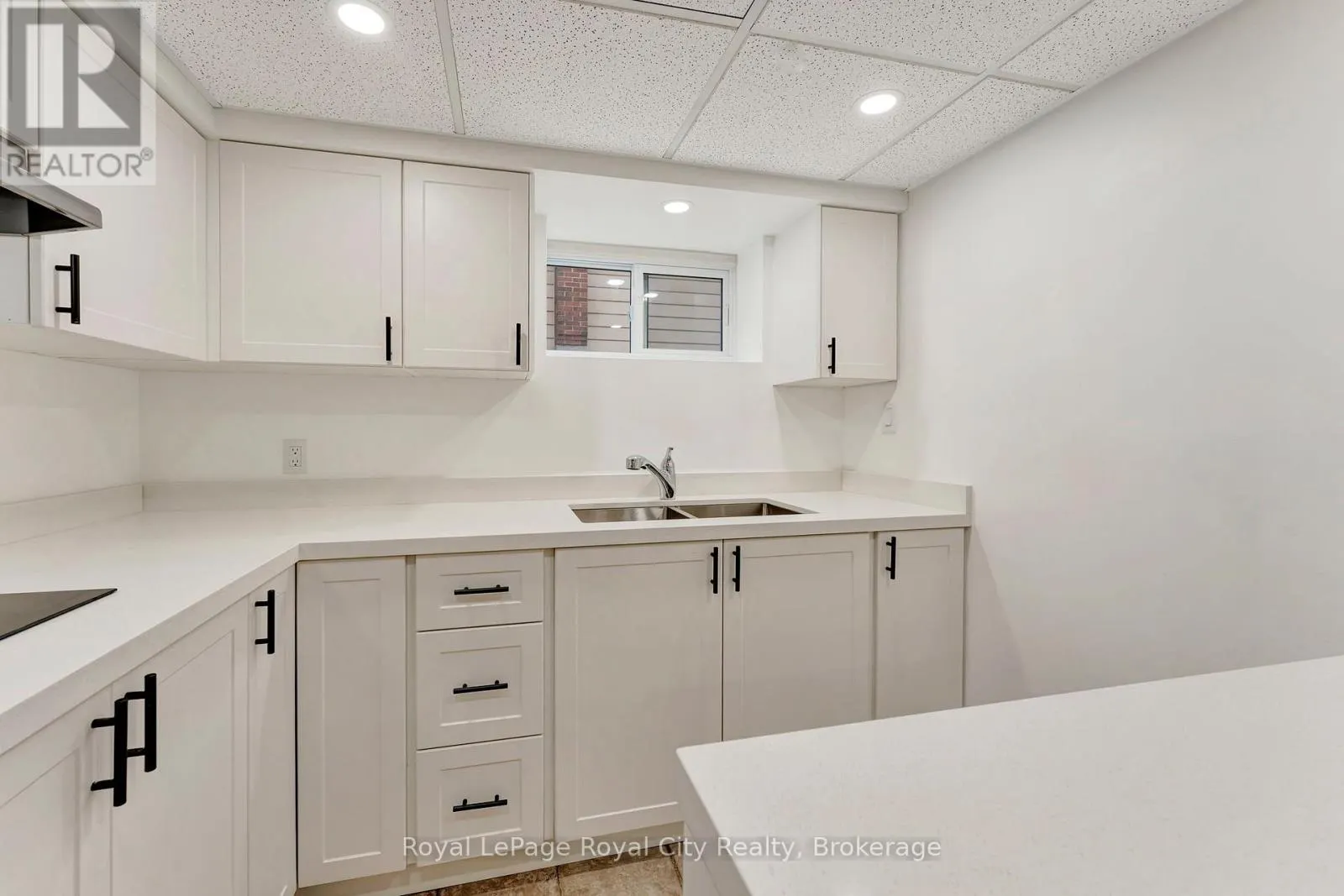 379 EAST 27TH STREET