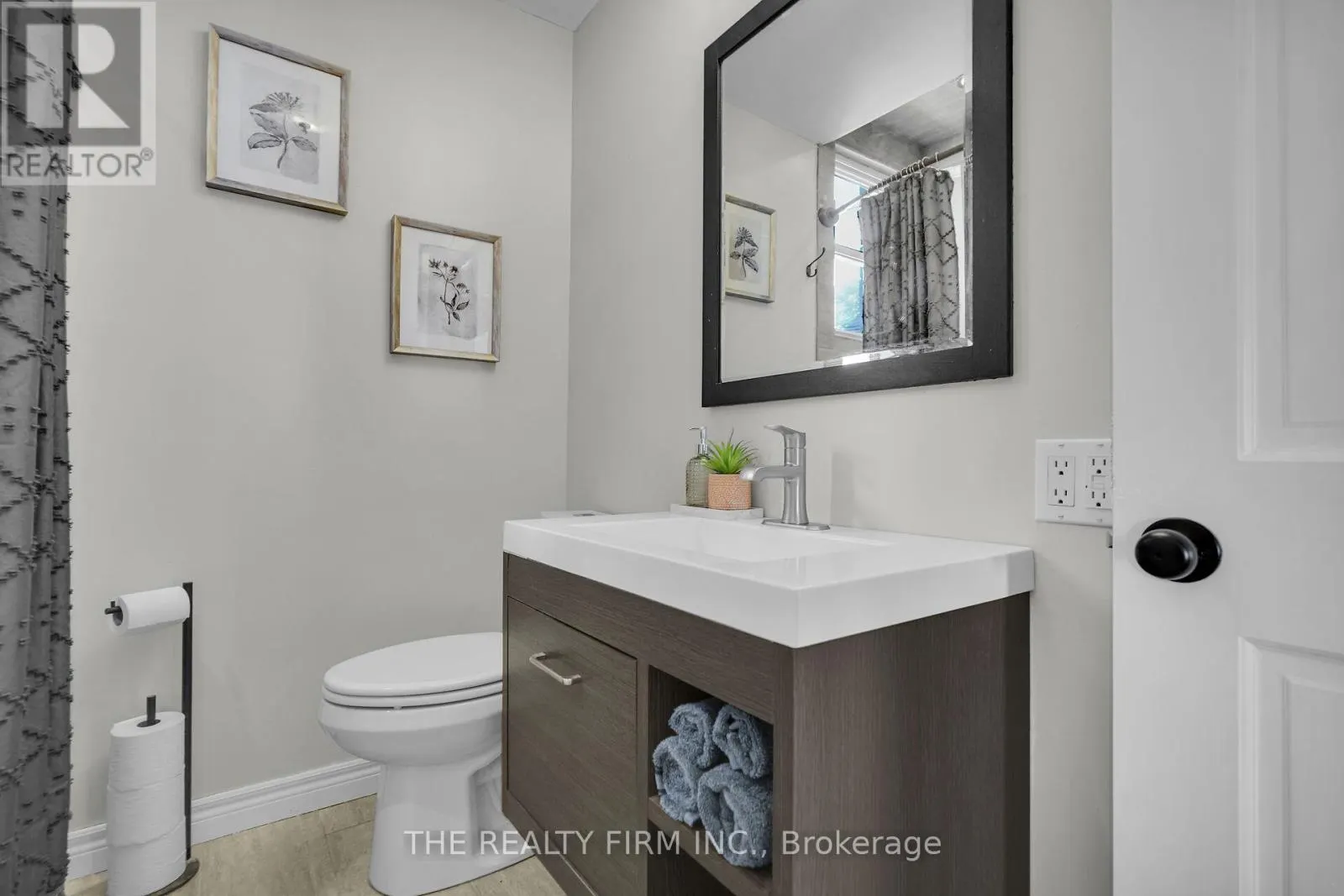 278 UPPER QUEEN AVENUE